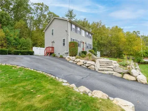 19 Sage Court Johnston RI 02919