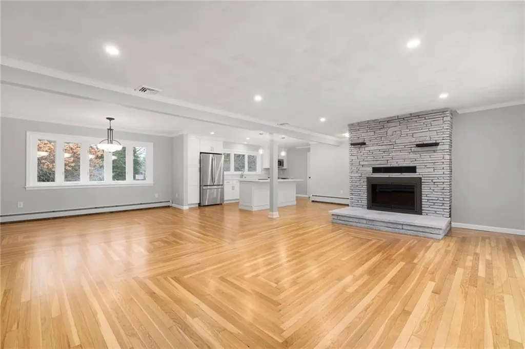 13 Ivy Place Lincoln RI 02865