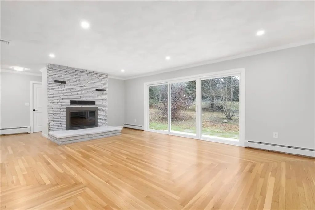 13 Ivy Place Lincoln RI 02865