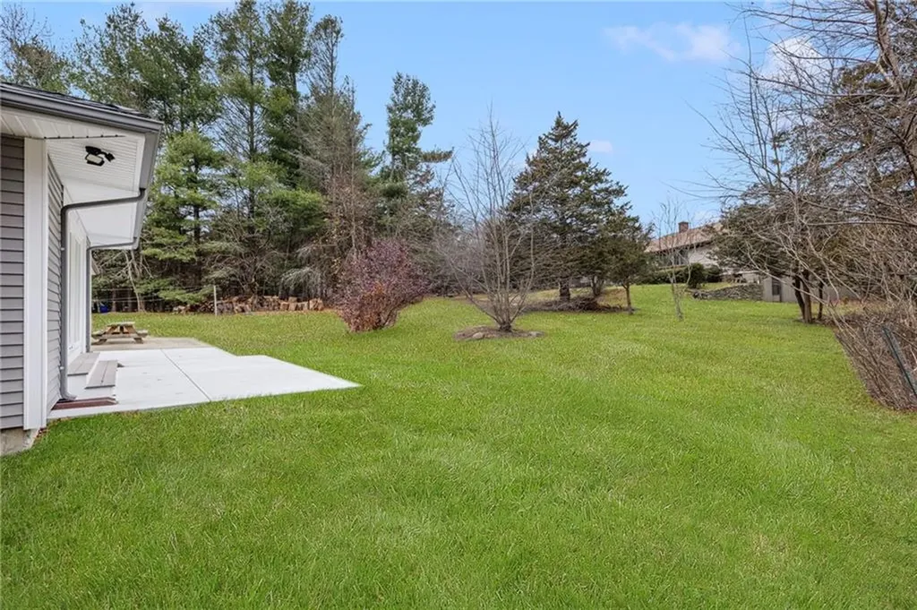 13 Ivy Place Lincoln RI 02865