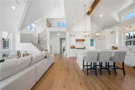 813 Ocean Road Narragansett RI 02882