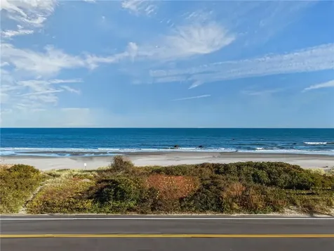 813 Ocean Road Narragansett RI 02882