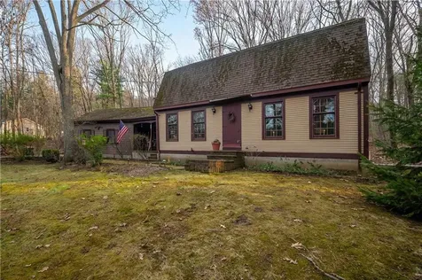 124 Benedict Road Burrillville RI 02830