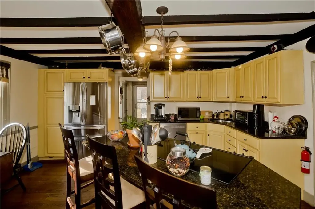 175 Huntinghouse Road Glocester RI 02857