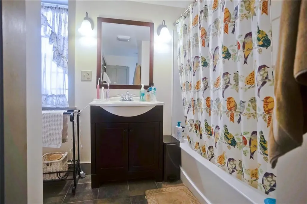 175 Huntinghouse Road Glocester RI 02857