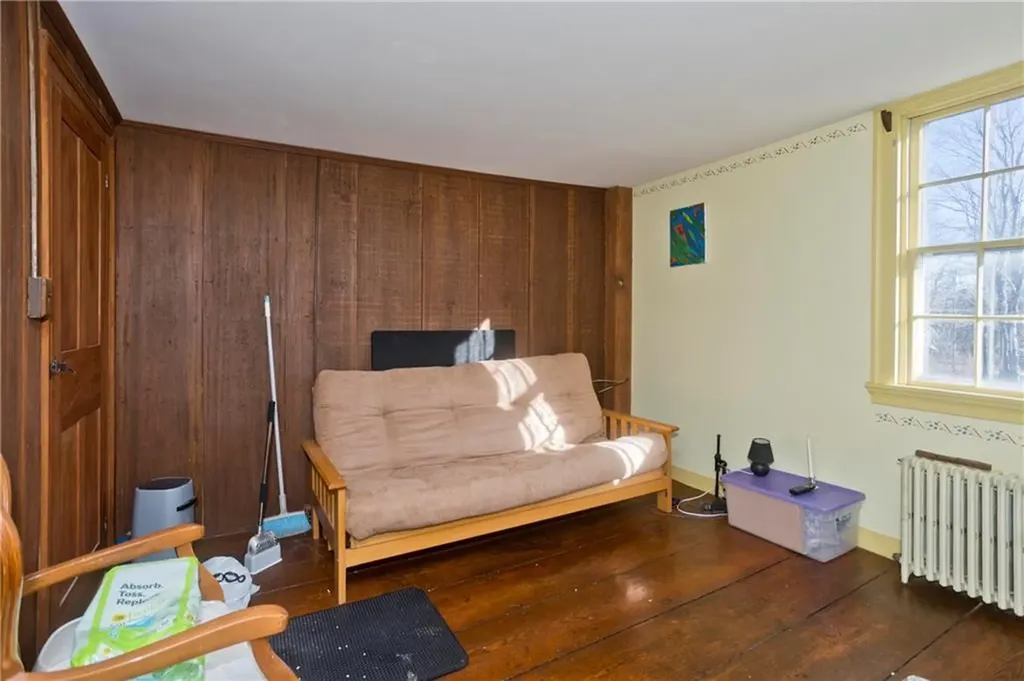 175 Huntinghouse Road Glocester RI 02857