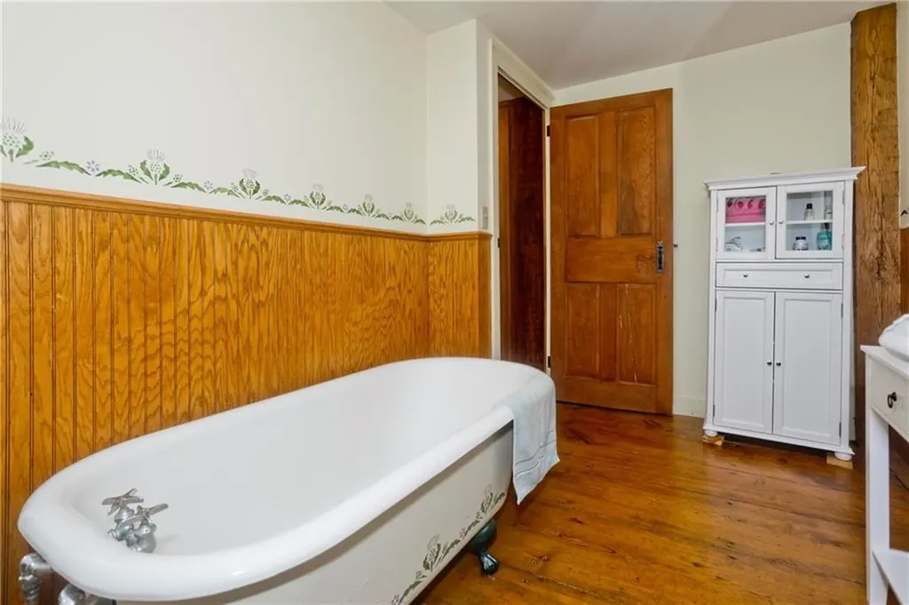 175 Huntinghouse Road Glocester RI 02857