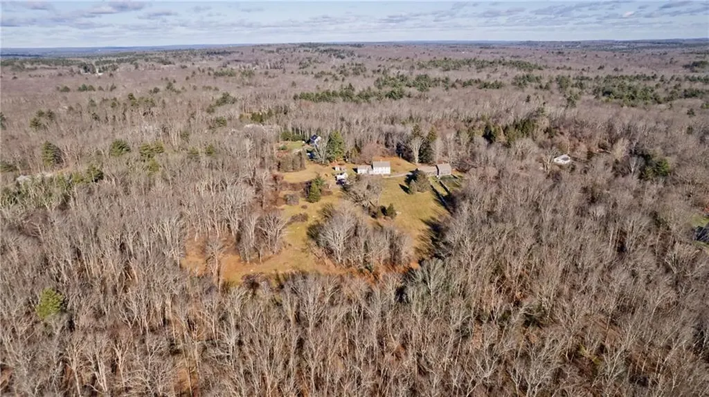 175 Huntinghouse Road Glocester RI 02857