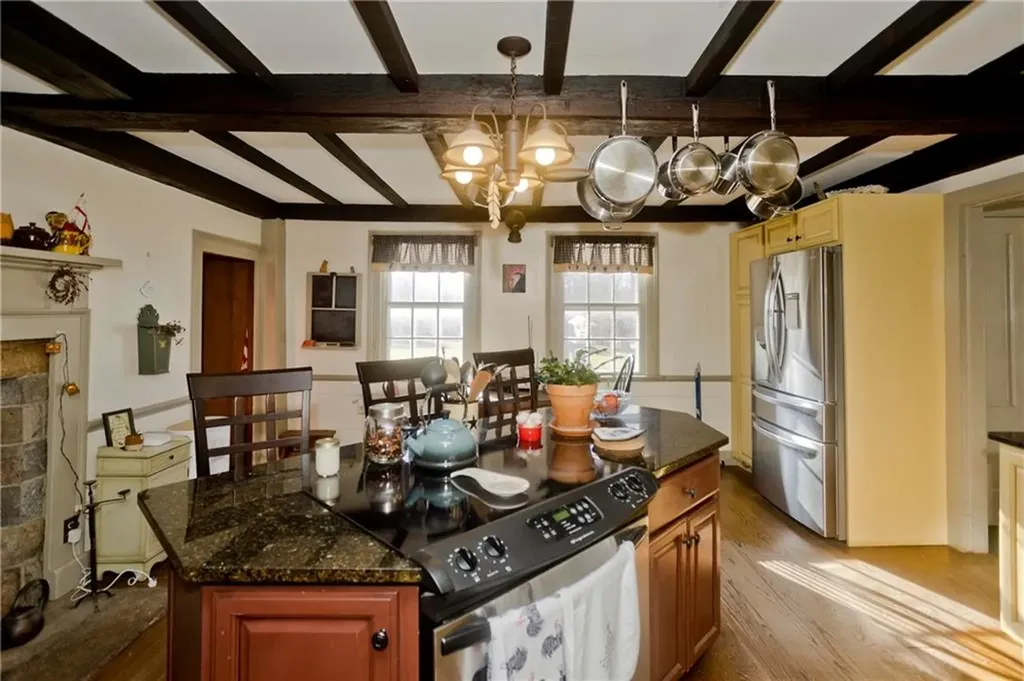 175 Huntinghouse Road Glocester RI 02857