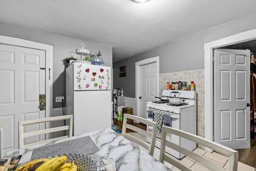 511 High Street Central Falls RI 02863