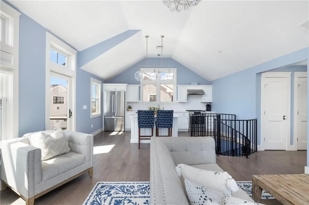 14 East Pointe Court South Kingstown RI 02879