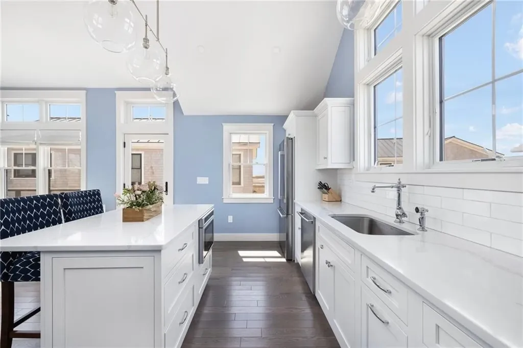 14 East Pointe Court South Kingstown RI 02879