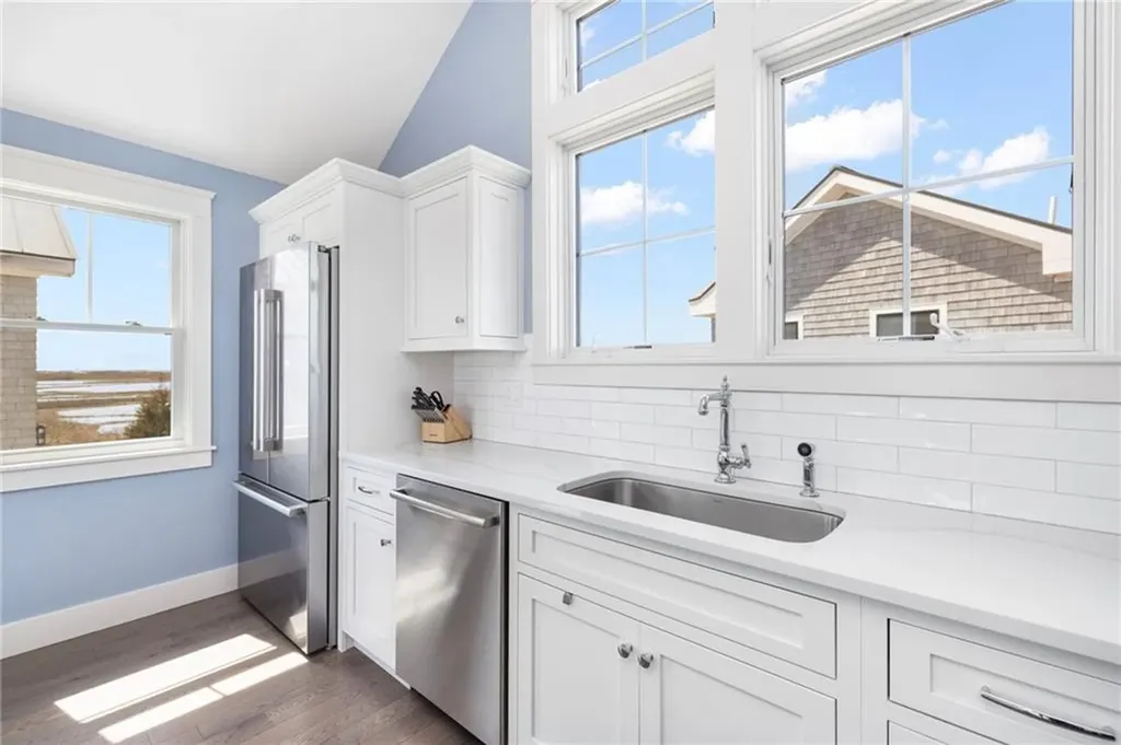 14 East Pointe Court South Kingstown RI 02879