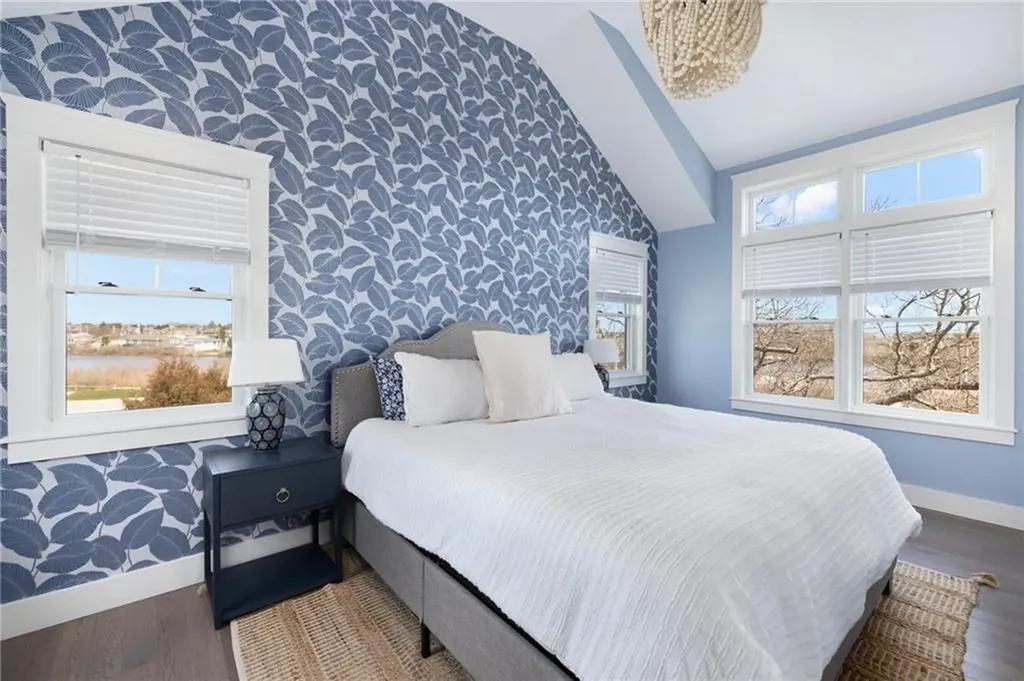 14 East Pointe Court South Kingstown RI 02879