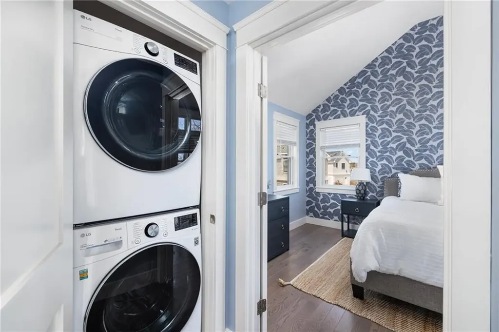 14 East Pointe Court South Kingstown RI 02879