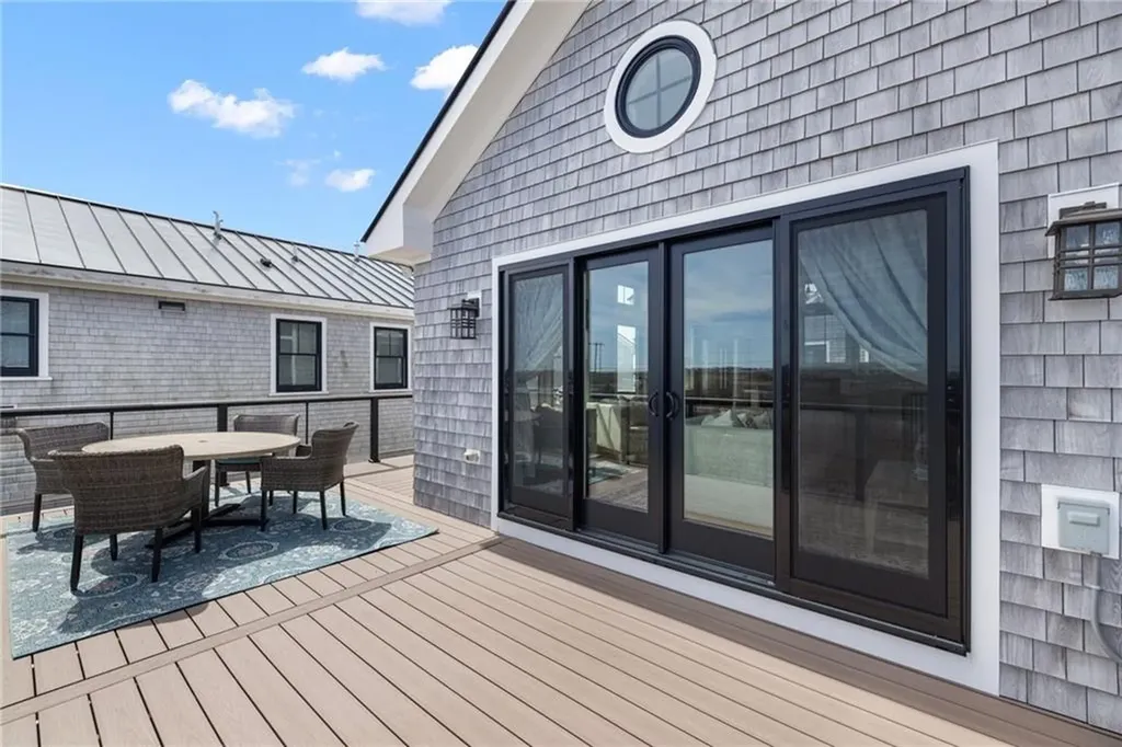 14 East Pointe Court South Kingstown RI 02879