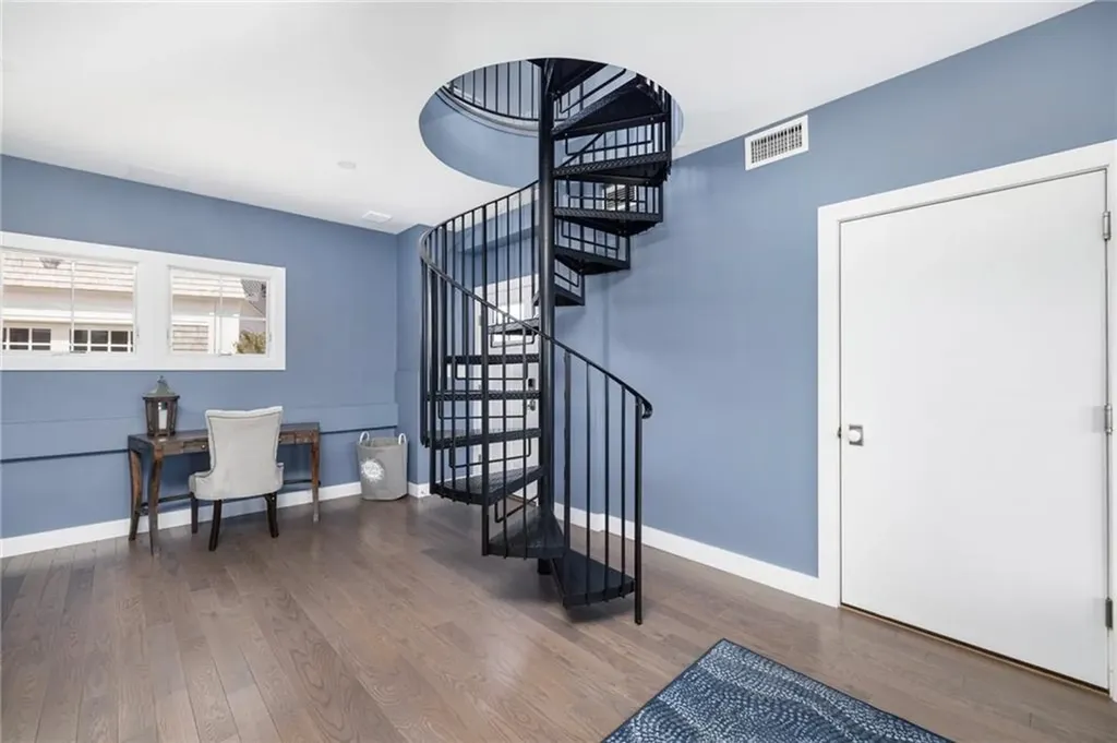 14 East Pointe Court South Kingstown RI 02879