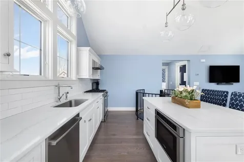 14 East Pointe Court South Kingstown RI 02879