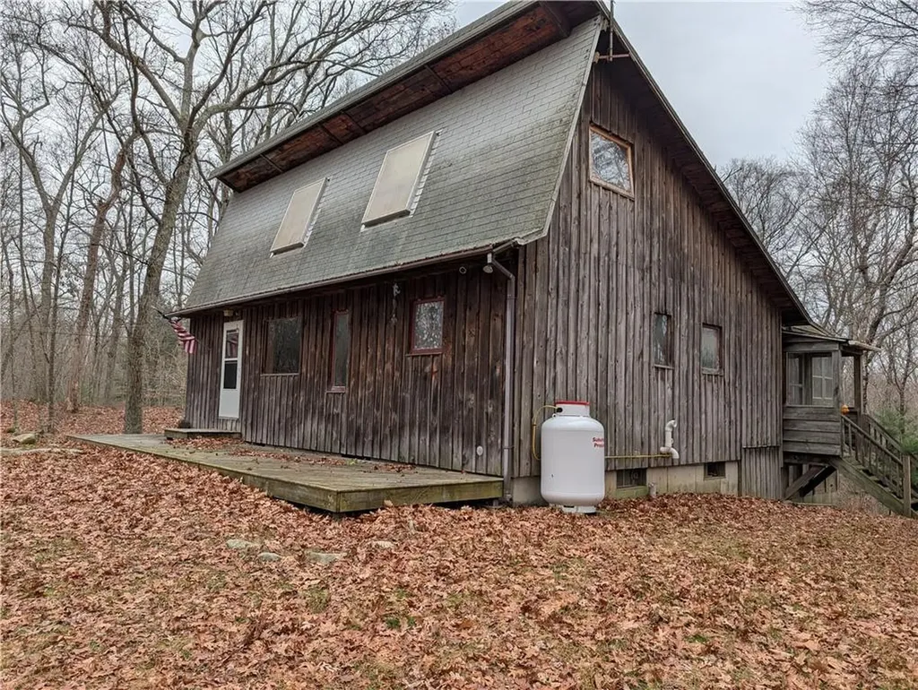 18 King Road Foster RI 02825