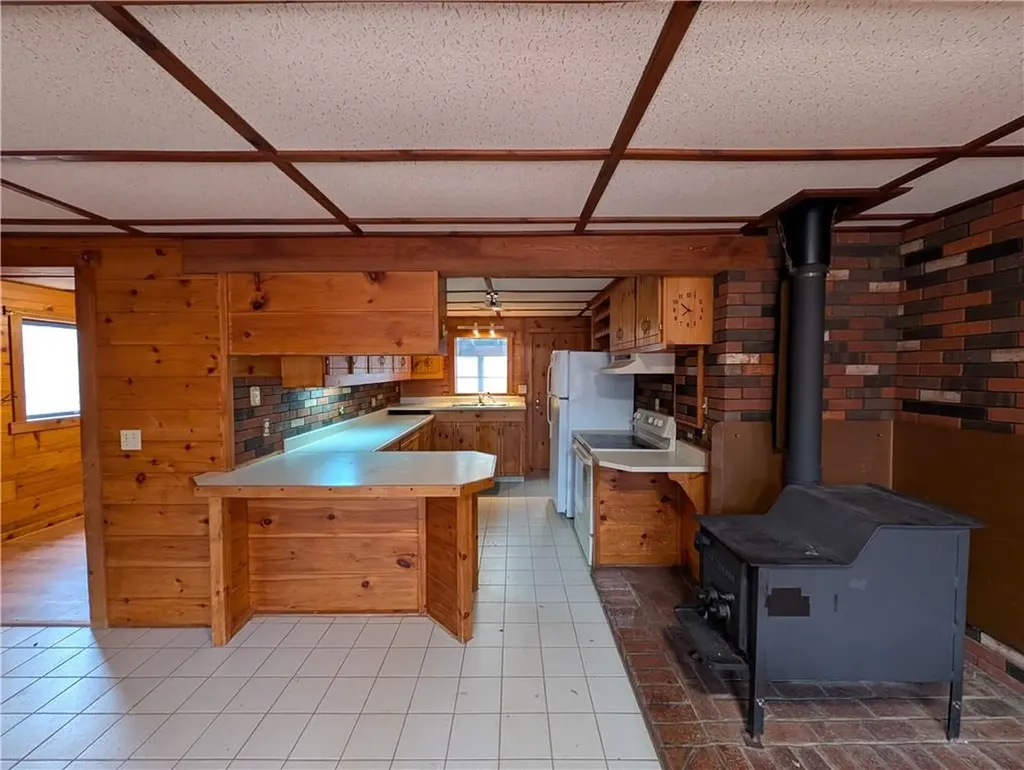 18 King Road Foster RI 02825