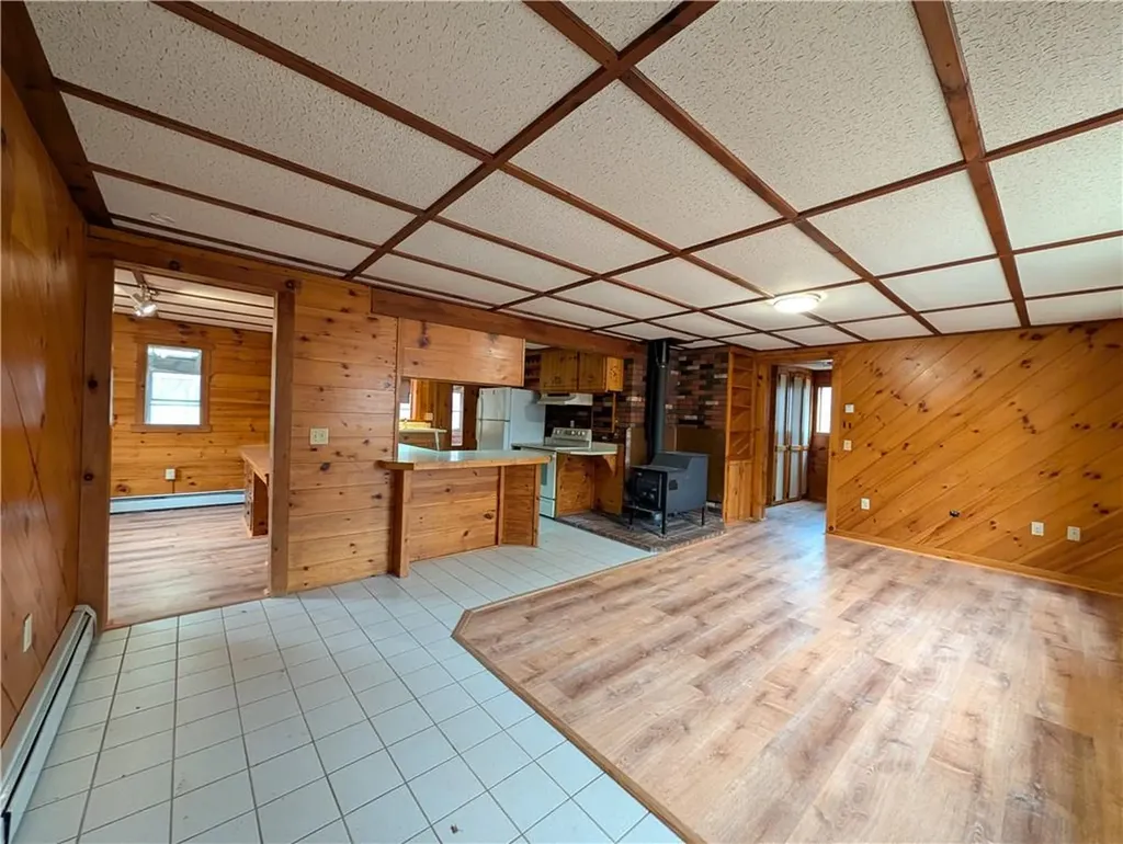 18 King Road Foster RI 02825