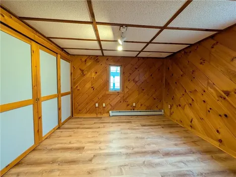 18 King Road Foster RI 02825