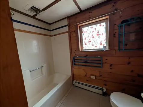 18 King Road Foster RI 02825