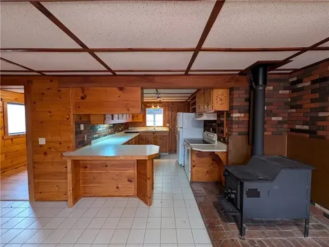 18 King Road Foster RI 02825