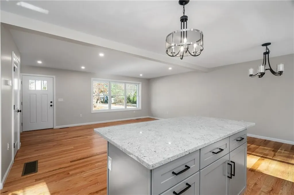 237 Congress Street Woonsocket RI 02895