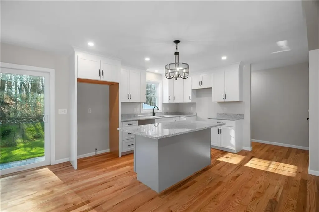 237 Congress Street Woonsocket RI 02895