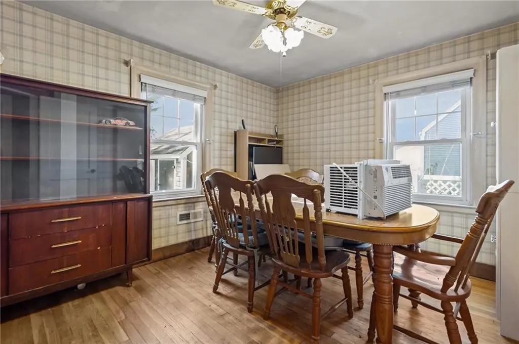 190 Chapmans Avenue Warwick RI 02886