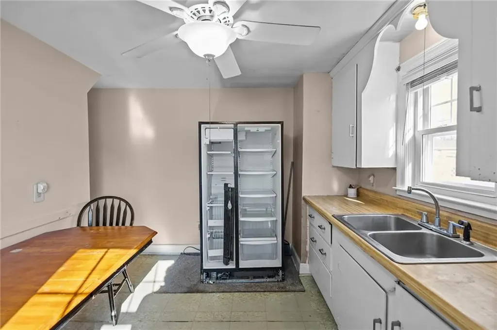 190 Chapmans Avenue Warwick RI 02886