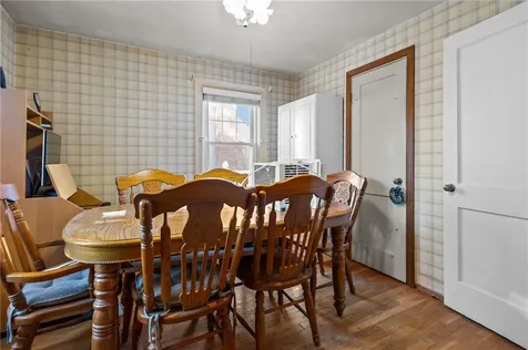 190 Chapmans Avenue Warwick RI 02886