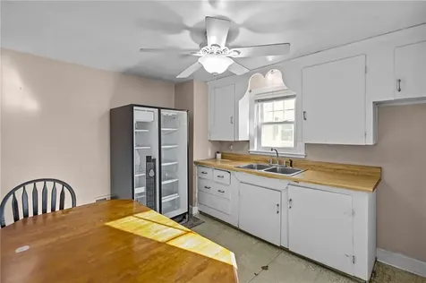 190 Chapmans Avenue Warwick RI 02886