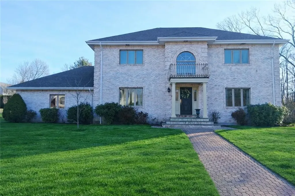 25 Linfield Circle Lincoln RI 02865