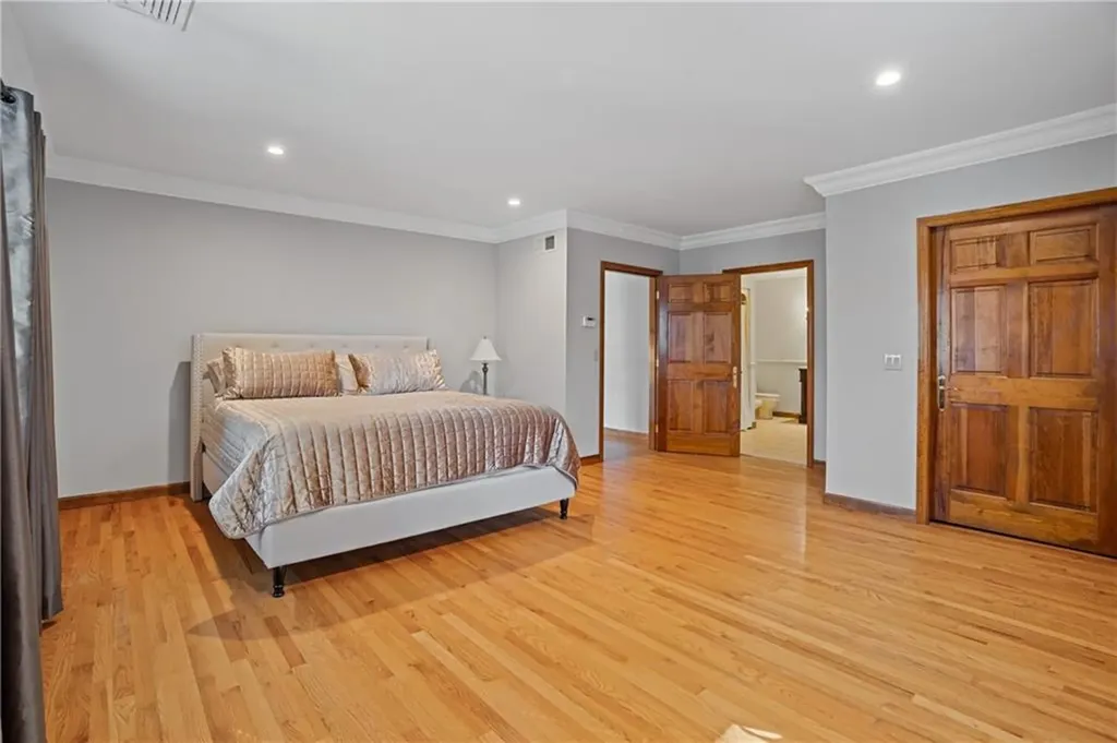 25 Linfield Circle Lincoln RI 02865