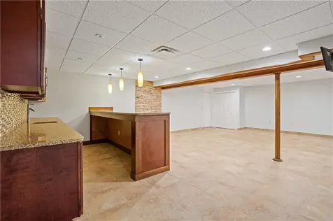 25 Linfield Circle Lincoln RI 02865