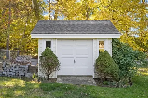 25 Linfield Circle Lincoln RI 02865