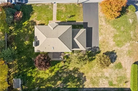 25 Linfield Circle Lincoln RI 02865