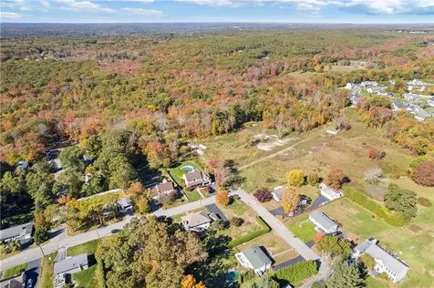 25 Linfield Circle Lincoln RI 02865