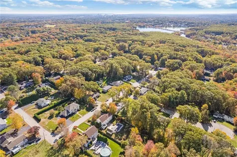 25 Linfield Circle Lincoln RI 02865