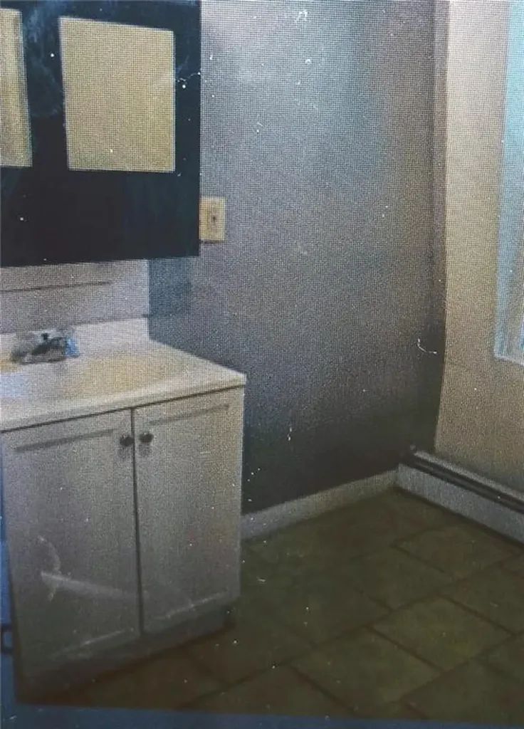654 Cranston Street Providence RI 02907