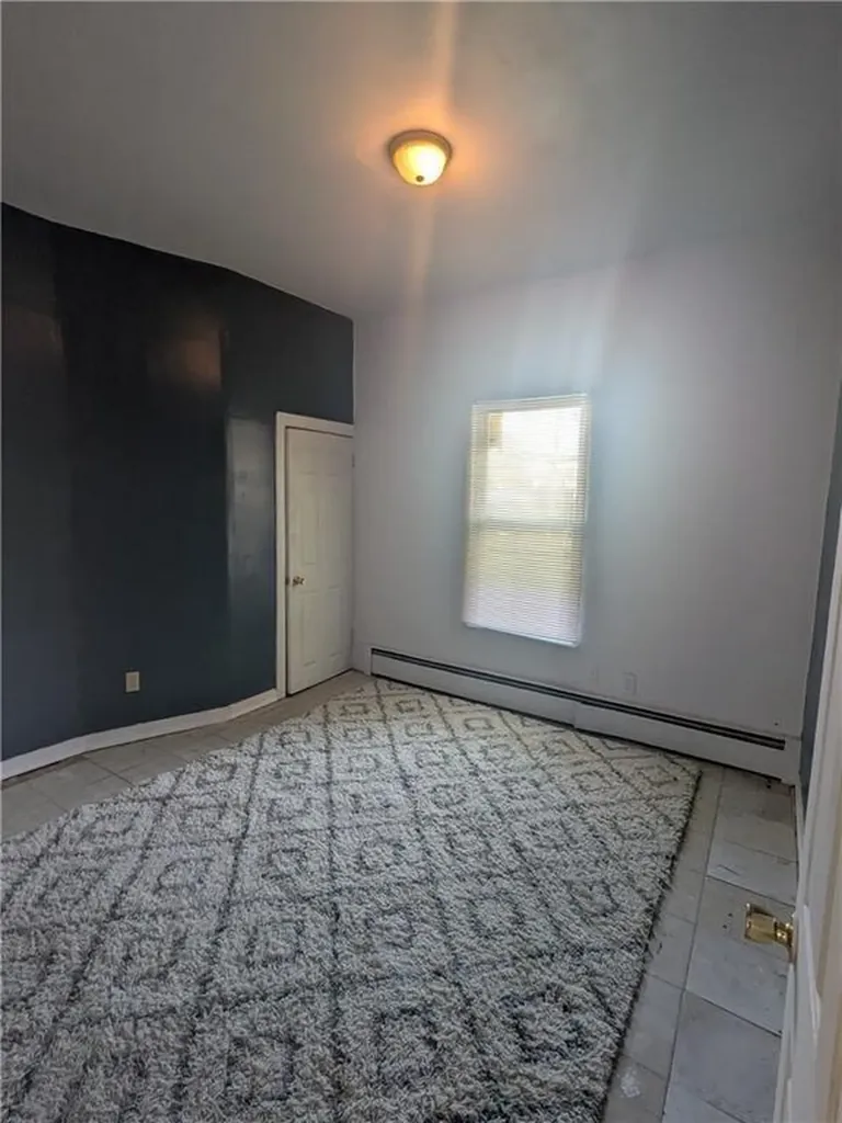 654 Cranston Street Providence RI 02907