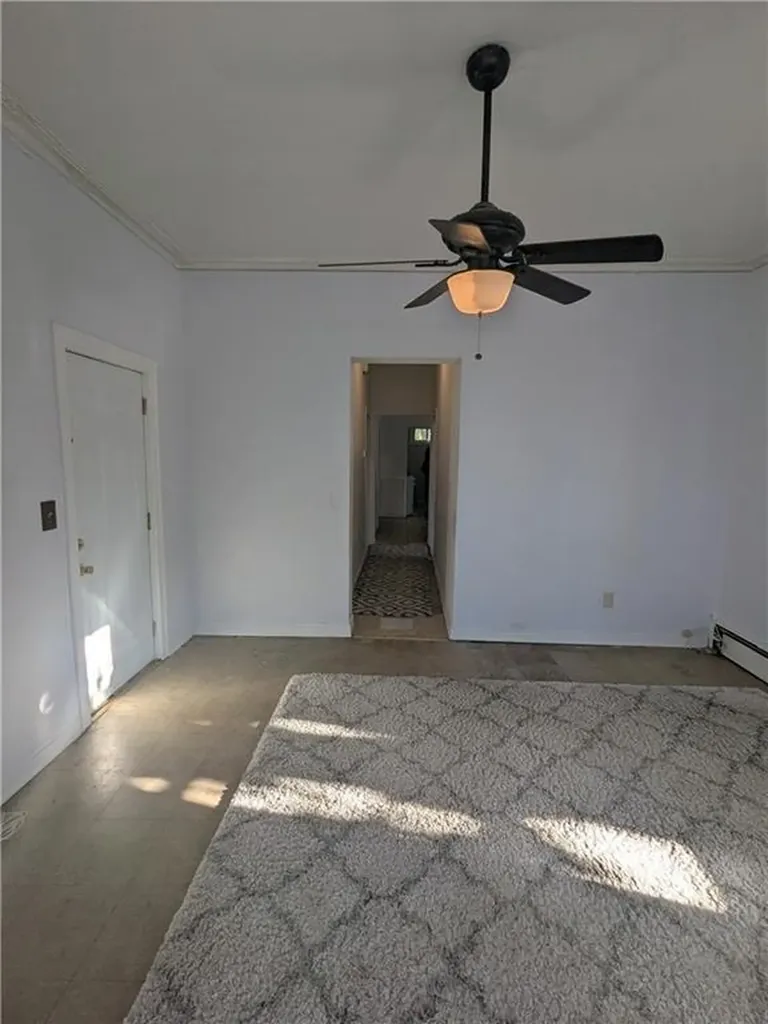 654 Cranston Street Providence RI 02907
