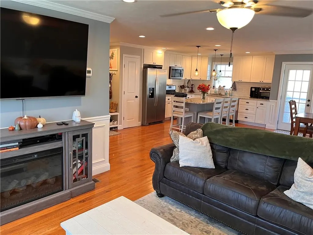 101 Graniteville Road Burrillville RI 02830