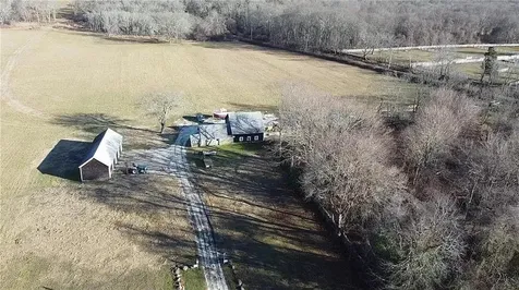 3118 Main Road Tiverton RI 02878