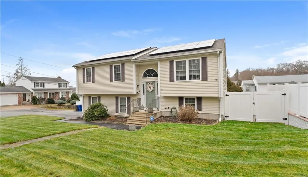 54 Centracchio Street West Warwick RI 02893