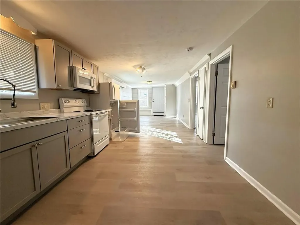 87 Bates Avenue Coventry RI 02816