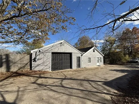 87 Bates Avenue Coventry RI 02816