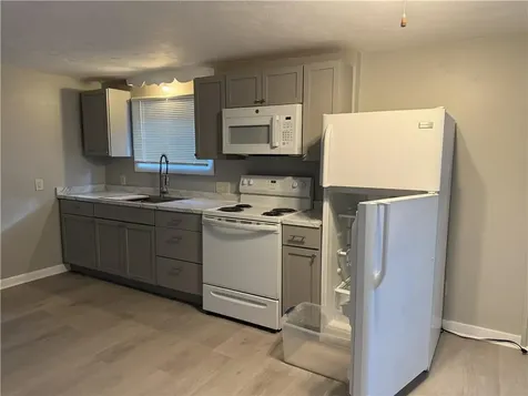 87 Bates Avenue Coventry RI 02816